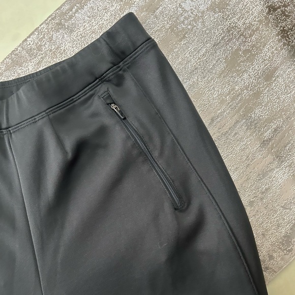 Nike Women’s Joggers - Picture 4 of 16